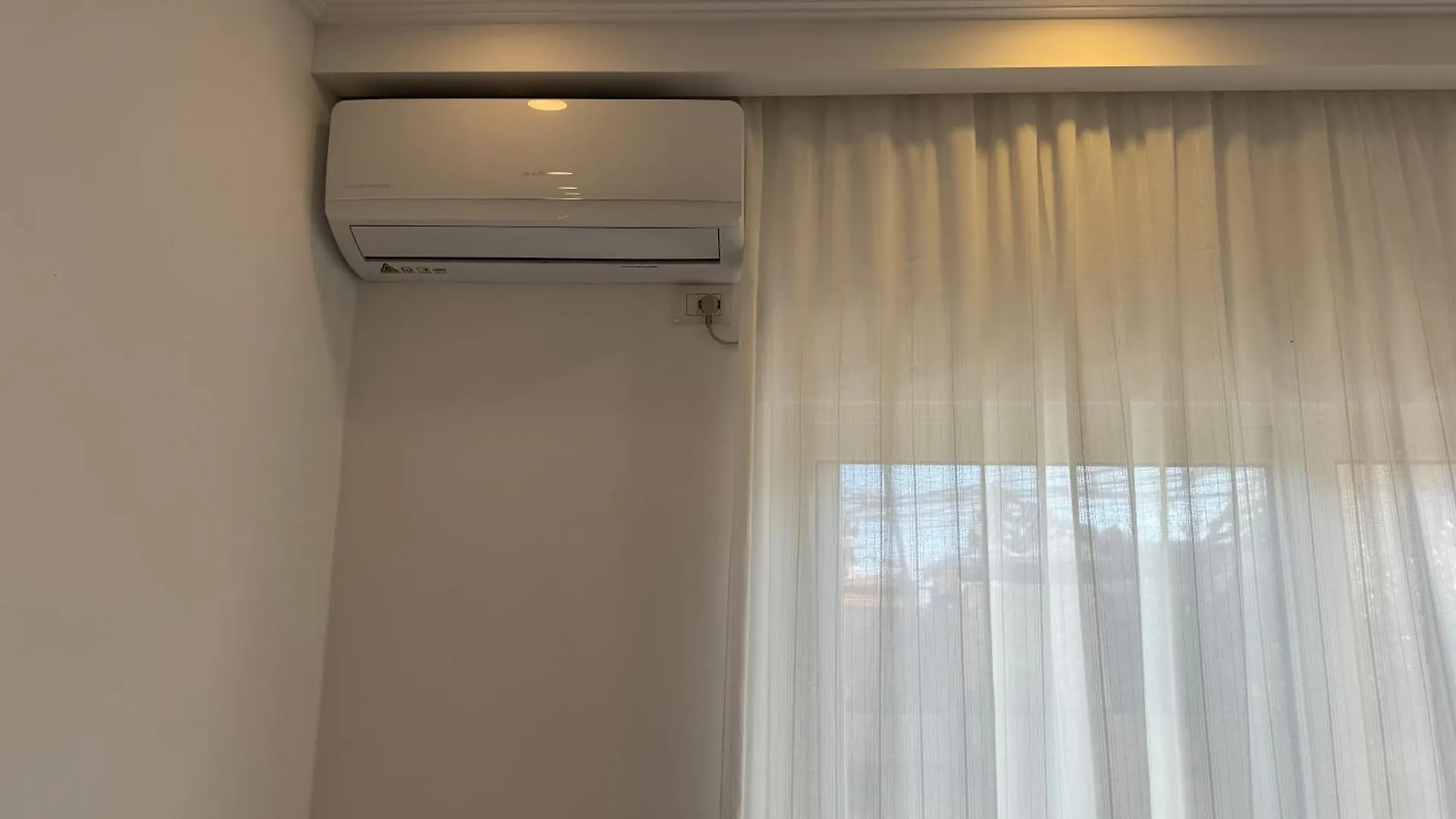 Light Apartment Sarande