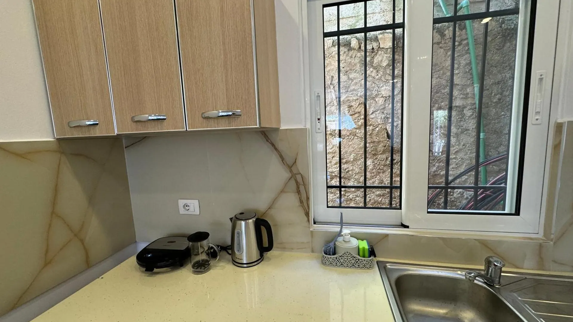 Light Apartment Sarande