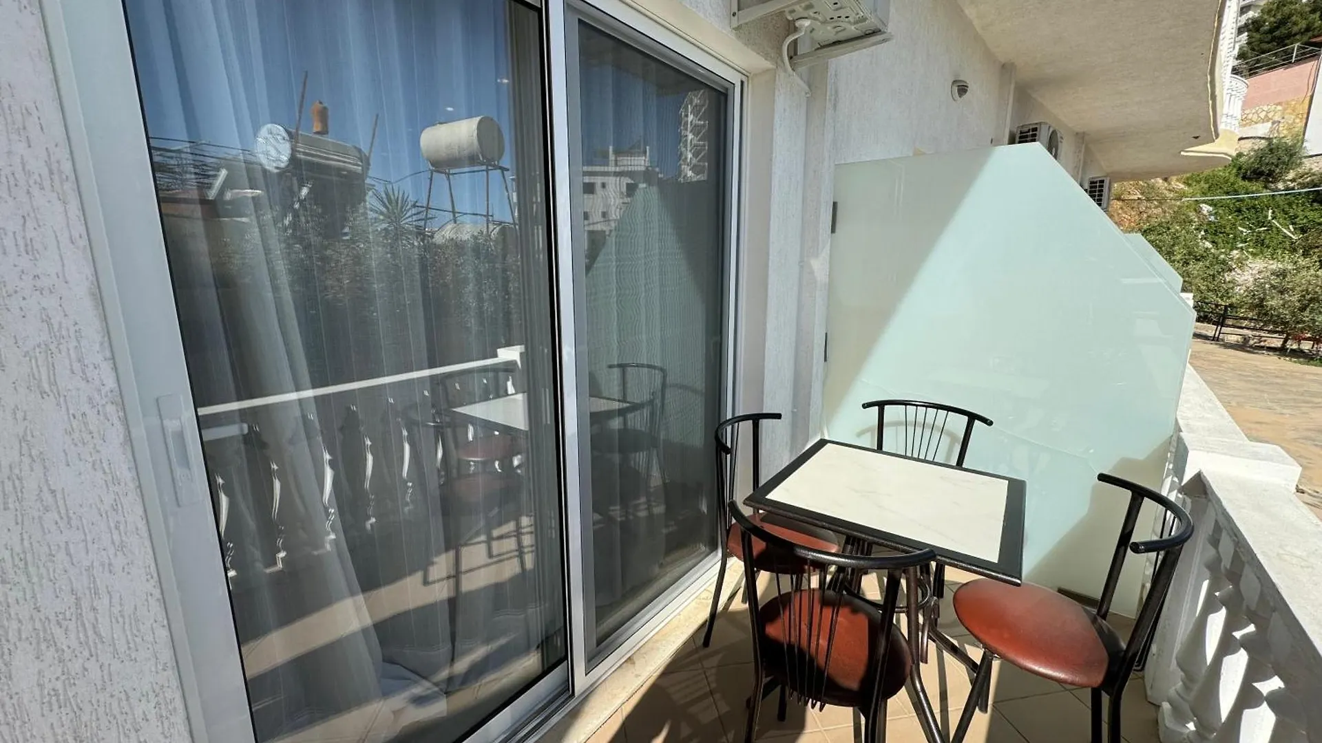 Light Apartment Sarande